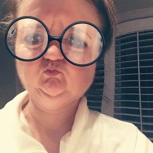 Meet your Posher, Karin